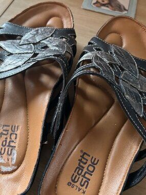 Earth Kalso Enthuse Sandals